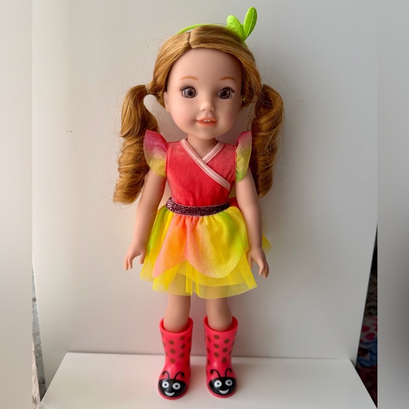 AMERICAN GIRL WELLIEWISHERS WILLA DOLL